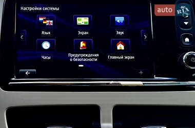Хэтчбек Renault Zoe 2014 в 