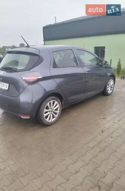 Хэтчбек Renault Zoe 2021 в 