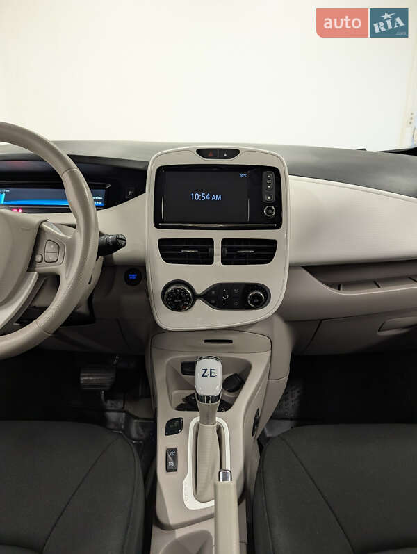 Хэтчбек Renault Zoe 2018 в Киеве