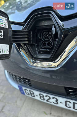 Хэтчбек Renault Zoe 2021 в 
