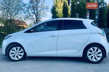 Хэтчбек Renault Zoe 2015 в 