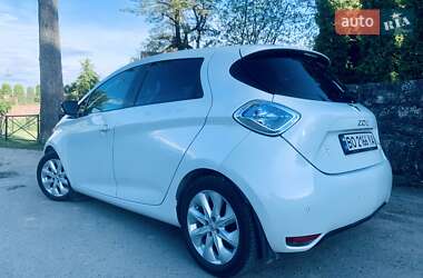Хэтчбек Renault Zoe 2015 в 