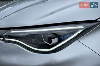 Хэтчбек Renault Zoe 2021 в 