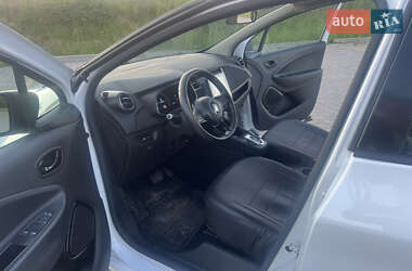 Хэтчбек Renault Zoe 2020 в 