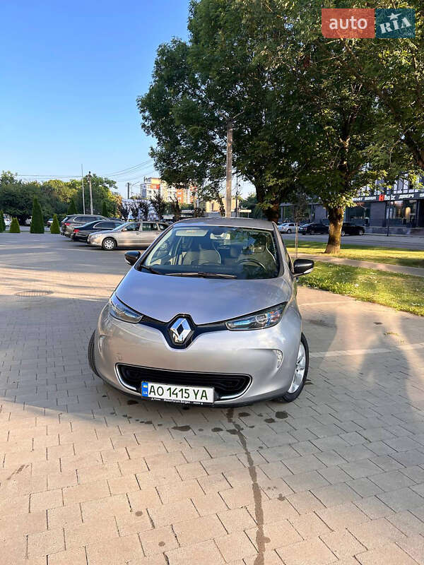 Хэтчбек Renault Zoe 2016 в Ужгороде
