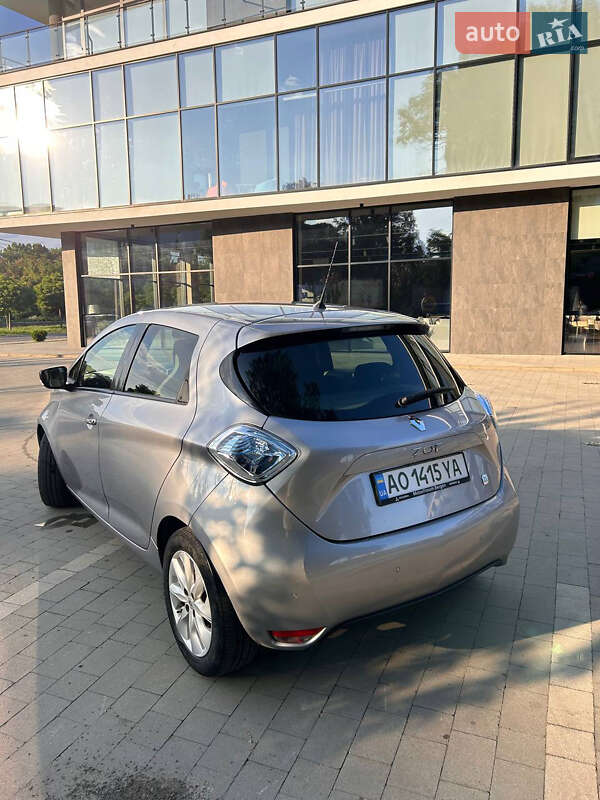 Хэтчбек Renault Zoe 2016 в Ужгороде