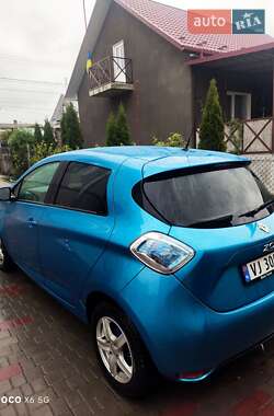 Хэтчбек Renault Zoe 2017 в 