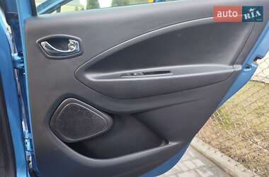 Хэтчбек Renault Zoe 2017 в 