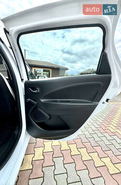 Хетчбек Renault Zoe 2022 в 