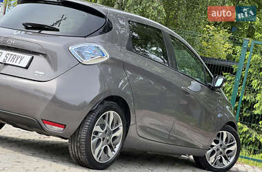 Хэтчбек Renault Zoe 2017 в 