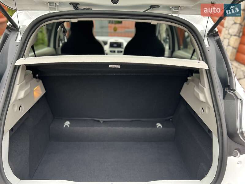 Хэтчбек Renault Zoe 2016 в Виннице