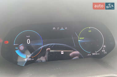 Хэтчбек Renault Zoe 2019 в 