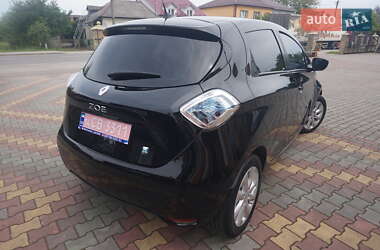 Хетчбек Renault Zoe 2015 в 