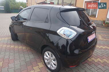 Хетчбек Renault Zoe 2015 в 