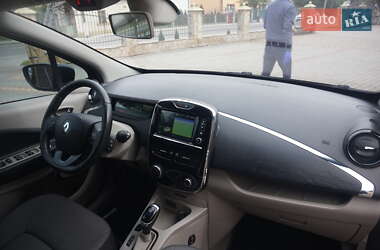 Хетчбек Renault Zoe 2015 в 