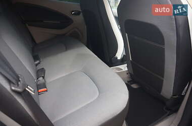 Хетчбек Renault Zoe 2015 в 