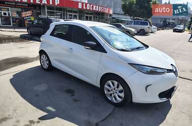 Хэтчбек Renault Zoe 2017 в 
