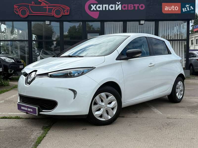 Хэтчбек Renault Zoe 2016 в 