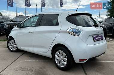 Хэтчбек Renault Zoe 2016 в 