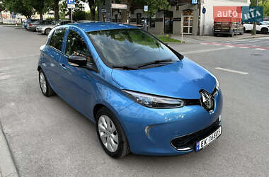 Хэтчбек Renault Zoe 2015 в Киеве