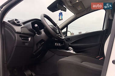Хэтчбек Renault Zoe 2020 в 