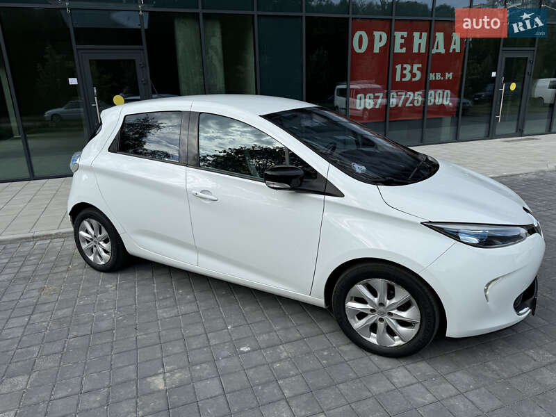 Хэтчбек Renault Zoe 2015 в Львове