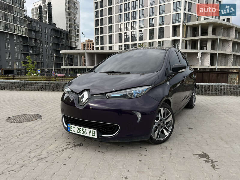 Хэтчбек Renault Zoe 2018 в 