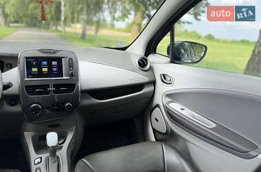Хэтчбек Renault Zoe 2016 в 