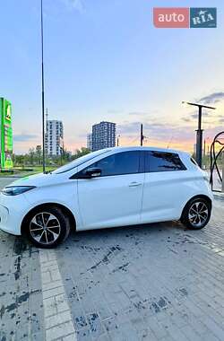 Хэтчбек Renault Zoe 2017 в 