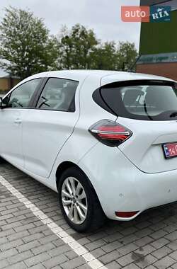 Хетчбек Renault Zoe 2022 в 