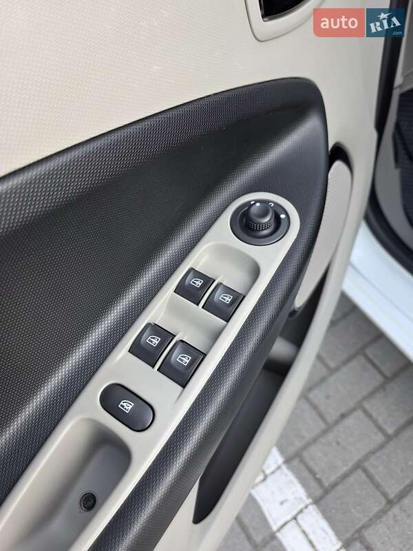 Хэтчбек Renault Zoe 2014 в Коломые