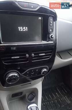 Хэтчбек Renault Zoe 2014 в 