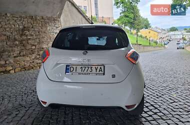 Хэтчбек Renault Zoe 2015 в 
