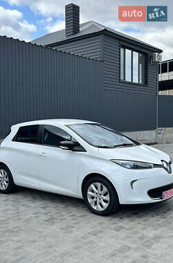 Хэтчбек Renault Zoe 2016 в 