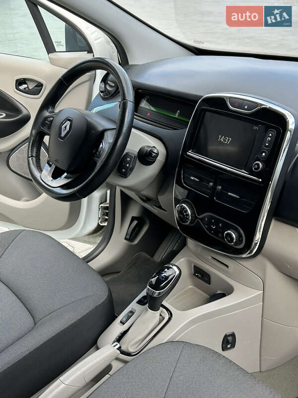 Хэтчбек Renault Zoe 2016 в Вознесенске