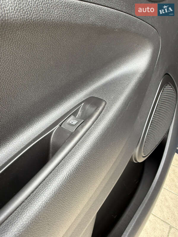 Хэтчбек Renault Zoe 2020 в Дрогобыче