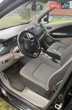 Хетчбек Renault Zoe 2013 в 
