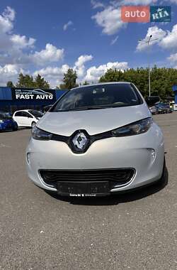 Хэтчбек Renault Zoe 2017 в 