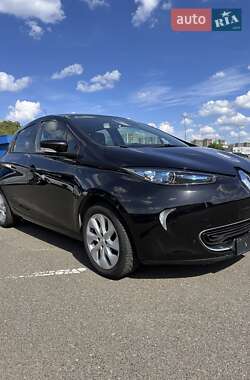 Хетчбек Renault Zoe 2016 в Києві