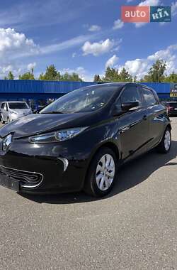 Хэтчбек Renault Zoe 2016 в 