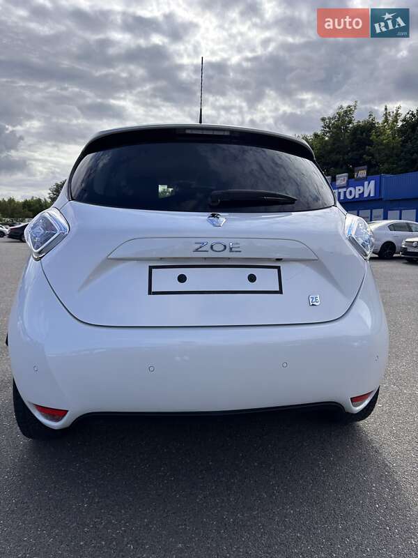 Хетчбек Renault Zoe 2016 в Києві