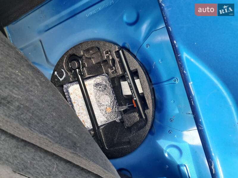 Хэтчбек Renault Zoe 2016 в Дубно