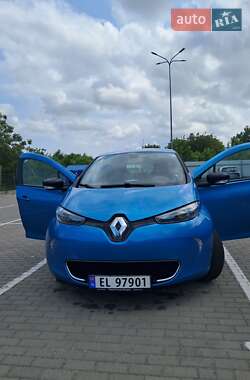 Хэтчбек Renault Zoe 2016 в 