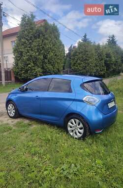 Хэтчбек Renault Zoe 2016 в 