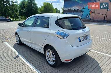 Хэтчбек Renault Zoe 2017 в 