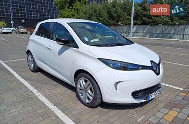 Хэтчбек Renault Zoe 2017 в 