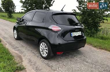 Хэтчбек Renault Zoe 2021 в 
