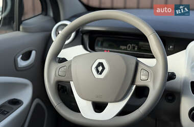 Хэтчбек Renault Zoe 2019 в 
