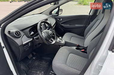 Хэтчбек Renault Zoe 2021 в 