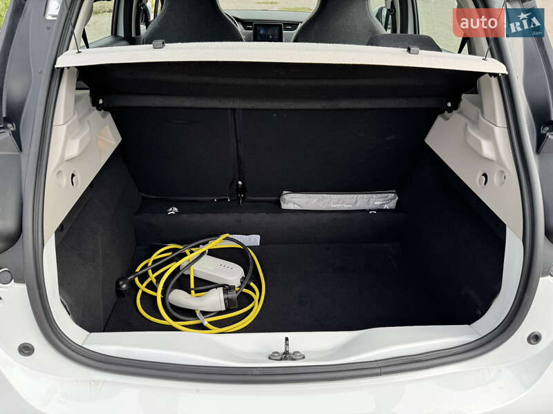Хэтчбек Renault Zoe 2021 в Полтаве